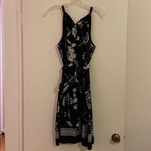 White House Black Market Black/White Floral Dress